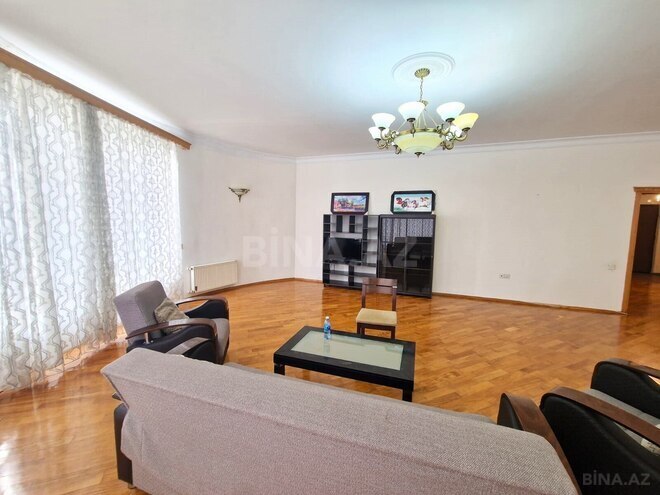 İcarəyə verilir 4 otaqlı yeni tikili 220 m², 28 May m., photo 4 from 18