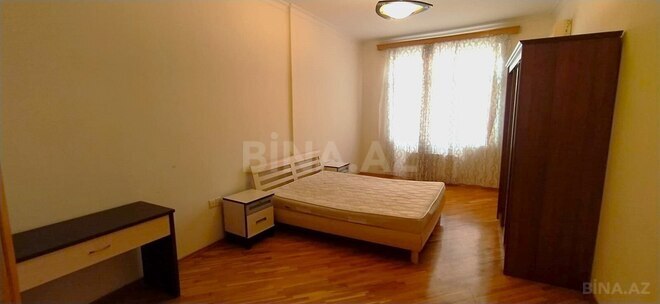 İcarəyə verilir 4 otaqlı yeni tikili 220 m², 28 May m., photo 9 from 18