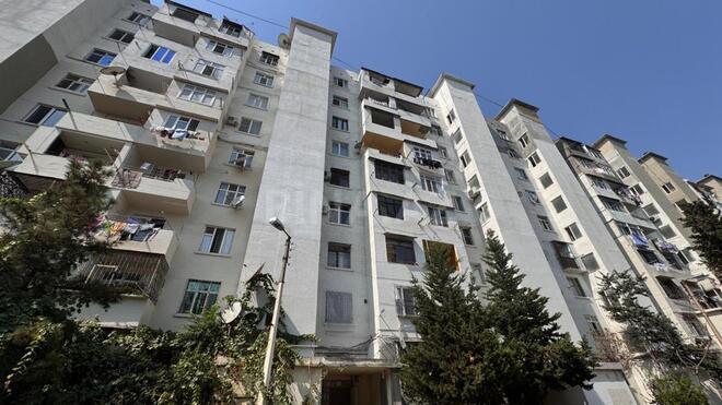 Satılır 2 otaqlı köhnə tikili 70 m², Xalqlar Dostluğu m., photo 1 from 16