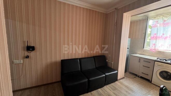Satılır 2 otaqlı köhnə tikili 70 m², Xalqlar Dostluğu m., photo 15 from 16
