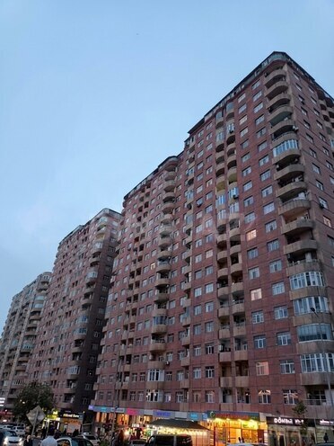 Продаётся 3-комн. новостройка 107 м², м. Иншаатчылар, photo 1 from 13