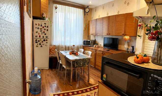 Satılır 4 otaqlı köhnə tikili 100 m², 28 May m., photo 8 from 9