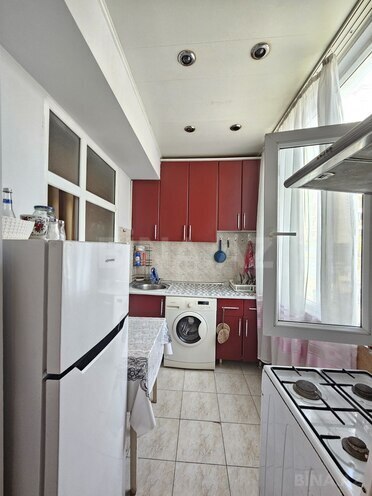 Satılır 2 otaqlı köhnə tikili 45 m², Gənclik m., photo 11 from 16