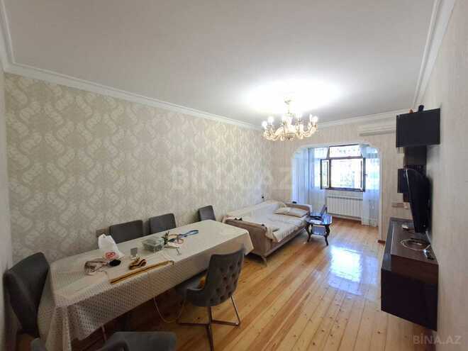 Satılır 2 otaqlı köhnə tikili 60 m², Nərimanov r., photo 1 from 13