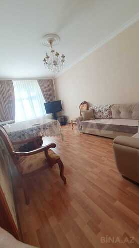 Продаётся 3-комн. вторичка 80 м², пос. Бакиханова, photo 1 from 10