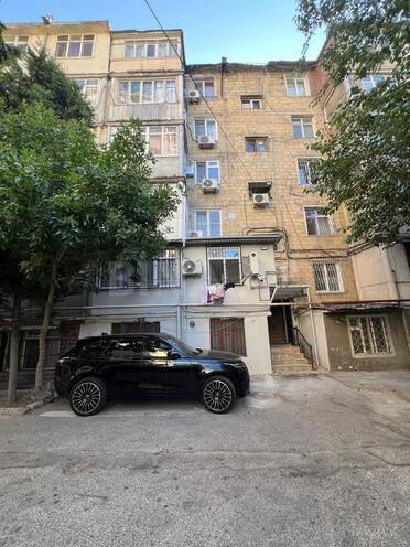 Продаётся 2-комн. вторичка 50 м², м. Элмляр Академиясы, photo 3 from 13