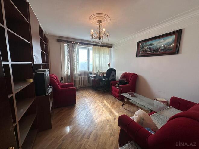 Продаётся 3-комн. вторичка 80 м², м. Элмляр Академиясы, photo 1 from 15