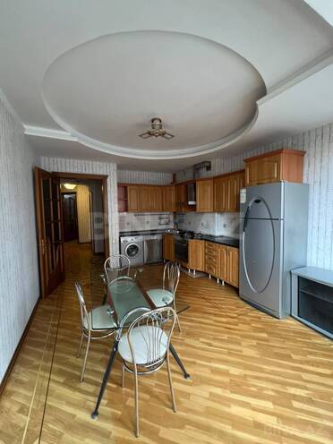 İcarəyə verilir 4 otaqlı köhnə tikili 120 m², Nizami m., photo 3 from 18