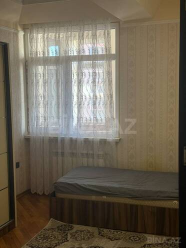 Сдаётся 3-комн. новостройка 125 м², м. Низами, photo 10 from 23