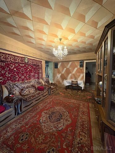 Satılır 4 otaqlı köhnə tikili 110 m², İnşaatçılar m., photo 1 from 13
