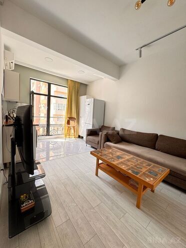 Продаётся 2-комн. вторичка 36 м², м. Низами, photo 4 from 9