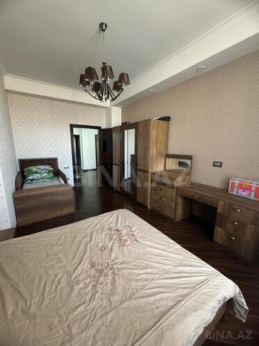 Сдаётся 3-комн. новостройка 130 м², м. Низами, photo 13 from 21