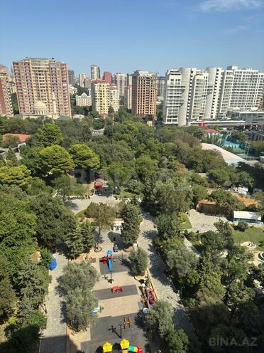 Сдаётся 3-комн. новостройка 130 м², м. Низами, photo 20 from 21
