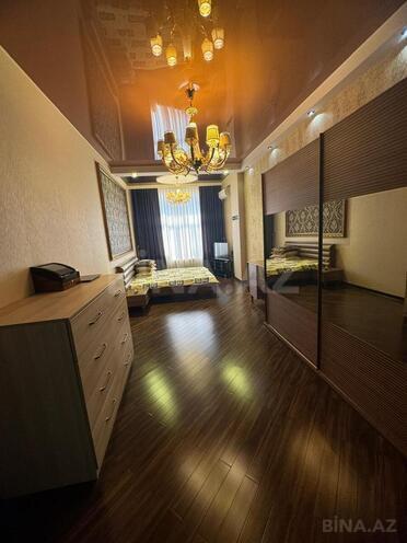 Сдаётся 3-комн. новостройка 130 м², м. Низами, photo 10 from 21