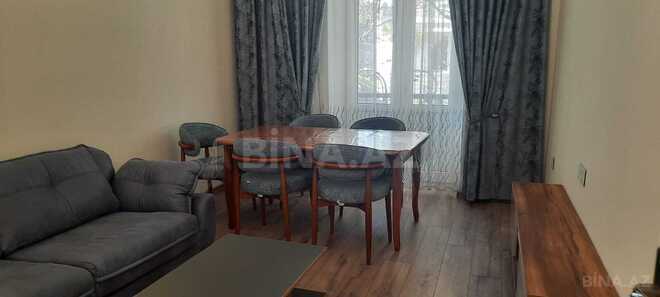 Сдаётся 4-комн. вторичка 110 м², м. Ичеришехер, photo 1 from 17