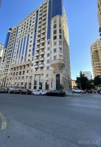 Satılır 4 otaqlı yeni tikili 206 m², 28 May m., photo 3 from 10