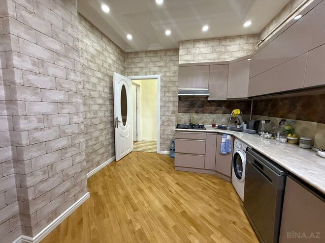 Продаётся 3-комн. новостройка 103 м², м. Кара Караев, photo 13 from 18