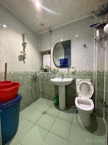 Продаётся 3-комн. вторичка 70 м², м. Нефтчиляр, photo 11 from 13