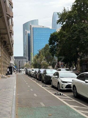 Satılır 4 otaqlı yeni tikili 180 m², 28 May m., photo 3 from 19
