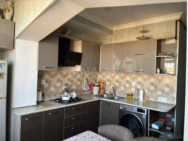 Продаётся 3-комн. вторичка 90 м², м. Иншаатчылар, photo 4 from 13