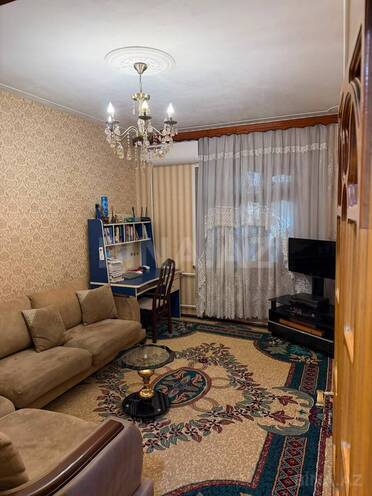 Продаётся 3-комн. вторичка 90 м², м. Иншаатчылар, photo 1 from 13