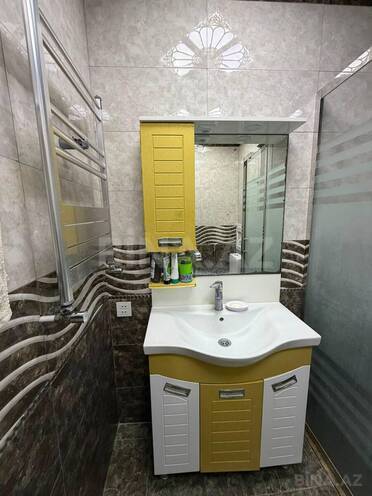 Продаётся 3-комн. вторичка 90 м², м. Иншаатчылар, photo 12 from 13
