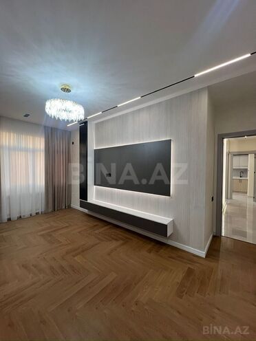 Продаётся 3-комн. новостройка 96 м², м. Нефтчиляр, photo 1 from 26