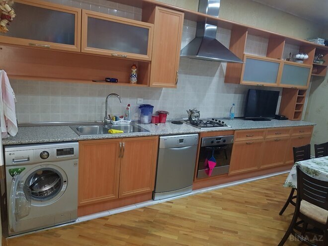 Сдаётся 2-комн. новостройка 80 м², м. Низами, photo 9 from 21