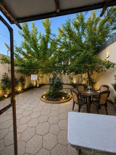 Satılır 3 otaqlı həyət evi/bağ evi 105 m², Gənclik m., photo 1 from 16