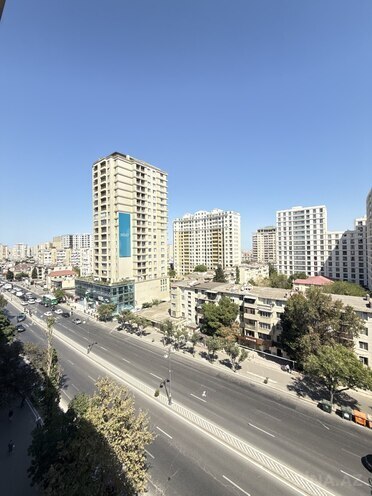 Продаётся 3-комн. вторичка 70 м², м. Иншаатчылар, photo 10 from 15