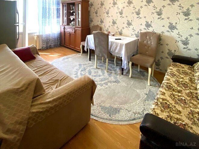 Satılır 2 otaqlı köhnə tikili 40 m², Qara Qarayev m., photo 3 from 16