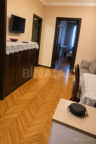 Сдаётся 2-комн. вторичка 60 м², м. 20 января, photo 1 from 10