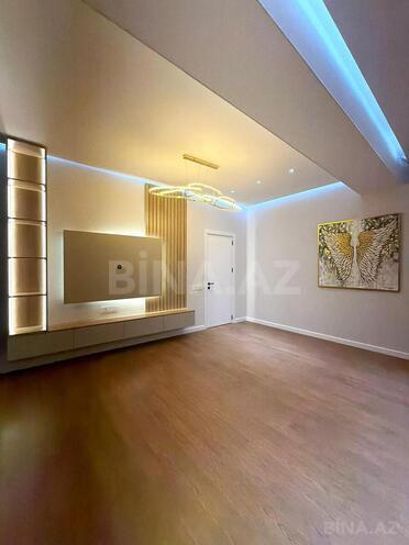 Продаётся 4-комн. новостройка 126 м², м. Нефтчиляр, photo 1 from 22