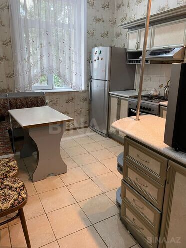 İcarəyə verilir 2 otaqlı köhnə tikili 65 m², 28 May m., photo 10 from 23
