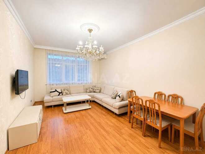 Сдаётся 3-комн. новостройка 100 м², м. Низами, photo 3 from 12