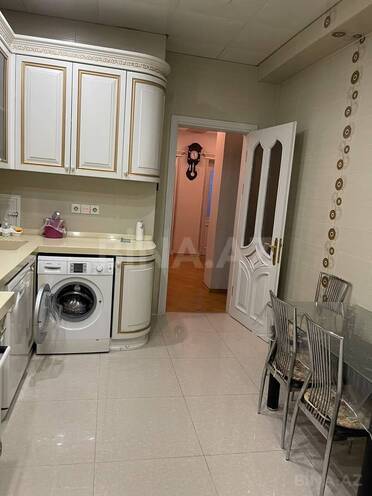 Сдаётся 3-комн. новостройка 120 м², м. 8 ноября, photo 6 from 9