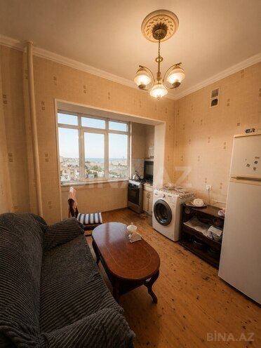 Продаётся 2-комн. вторичка 60 м², пос. Старые Гюнешли, photo 3 from 13