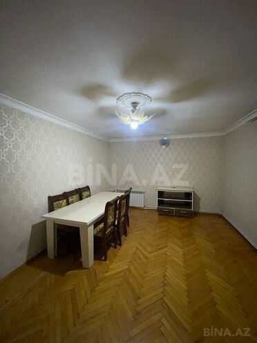 Satılır 3 otaqlı köhnə tikili 85 m², Qara Qarayev m., photo 3 from 10
