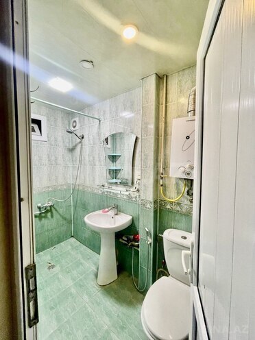 Продаётся 3-комн. вторичка 85 м², м. Кара Караев, photo 9 from 10