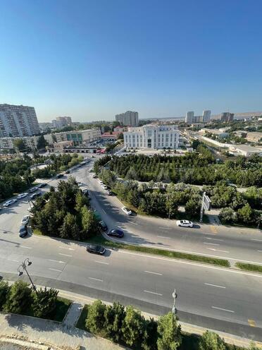Satılır 3 otaqlı yeni tikili 75 m², 7-ci mikrorayon q., photo 1 from 14