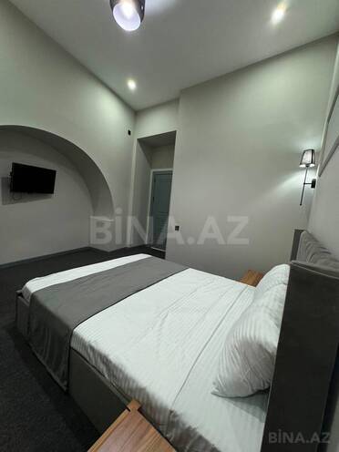 İcarəyə verilir 4 otaqlı köhnə tikili 180 m², Sahil m., photo 16 from 18