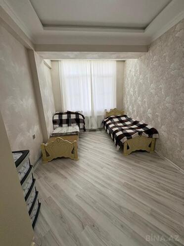 Сдаётся 2-комн. новостройка 65 м², Абшеронcкий  р., photo 12 from 16