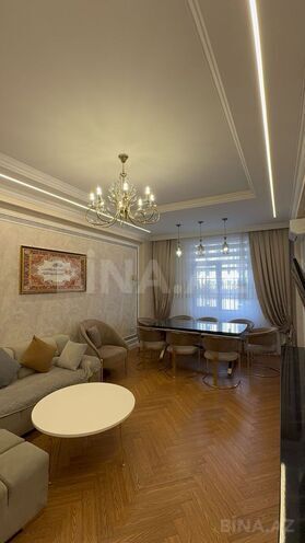 Сдаётся 3-комн. новостройка 118 м², м. Элмляр Академиясы, photo 9 from 16