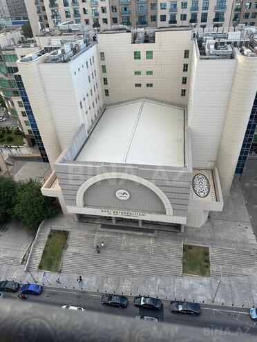İcarəyə verilir 2 otaqlı yeni tikili 70 m², 28 May m., photo 1 from 12