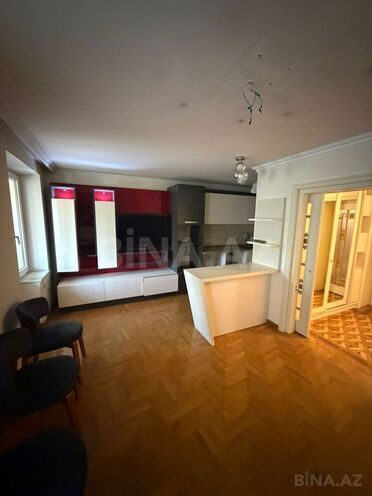 İcarəyə verilir 4 otaqlı köhnə tikili 170 m², Nərimanov r., photo 16 from 21