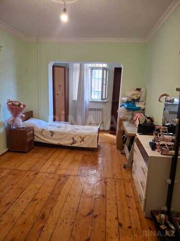 Продаётся 4-комн. вторичка 110 м², м. Иншаатчылар, photo 6 from 13