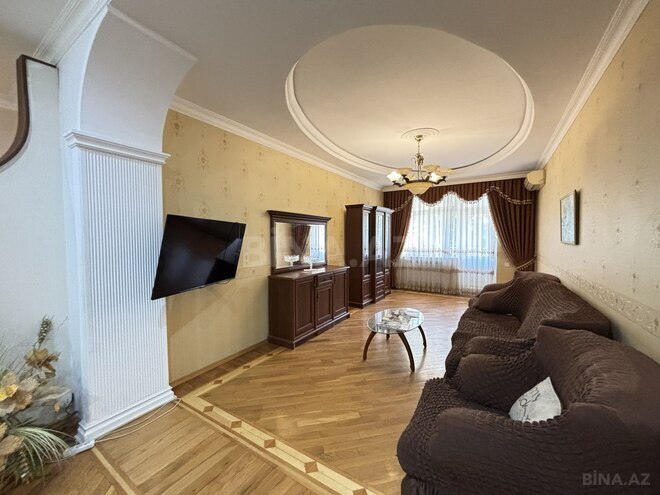 Продаётся 3-комн. новостройка 130 м², м. Низами, photo 1 from 22