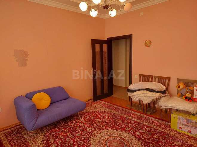 Satılır 3 otaqlı köhnə tikili 96 m², Elmlər Akademiyası m., photo 1 from 7