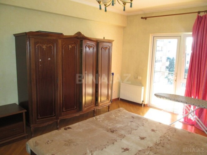 Satılır 3 otaqlı köhnə tikili 96 m², Elmlər Akademiyası m., photo 4 from 7