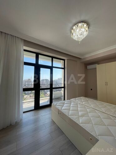 Сдаётся 4-комн. новостройка 147 м², м. 28 мая, photo 1 from 26